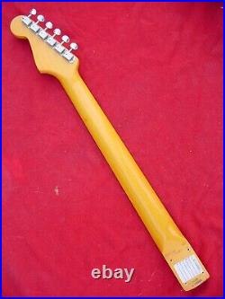 1982 1983 1984 Fender Stratocaster 62 reissue neck rosewood Fullerton USA 1982 1983 1984 Fender Stratocaster 62 reissue neck rosewood Fullerton USA