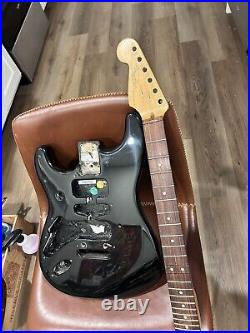 1999 american fender stratocaster body left handed body & damaged neck