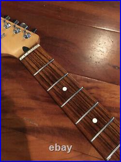 2002 Genuine Fender Strat Left Handed Stratocaster Rosewood Neck Lefty Tuners
