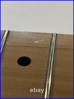 2004 Fender Stratocaster Mexico Maple Neck 21-Frets 9.5 Skunk Stripe Satin
