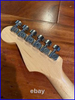 2005 Fender Strat Neck Maple Standard Stratocaster Tuners Plate 9.5 Radius