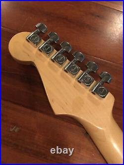 2005 Fender Stratocaster Standard Strat Rosewood Neck Tuners Plate