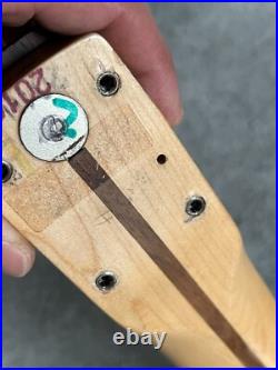 2009 Fender American Deluxe Stratocaster guitar neck USA READ 2009 Fender American Deluxe Stratocaster guitar neck USA READ