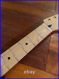 2015 Fender Stratocaster Deluxe Player Strat Neck Maple 12 Radius Vtg Tuner Rout
