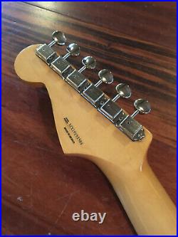 2020 Fender Stratocaster Strat Neck'60s RI Vintera Pau Ferro Tuners