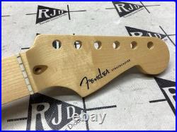 2020 Fender USA American Deluxe Stratocaster Electric Guitar Maple Neck 2020 Fender USA American Deluxe Stratocaster Electric Guitar Maple Neck