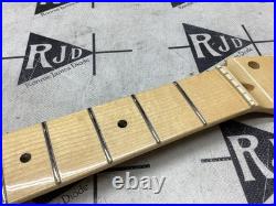 2020 Fender USA American Deluxe Stratocaster Electric Guitar Maple Neck 2020 Fender USA American Deluxe Stratocaster Electric Guitar Maple Neck