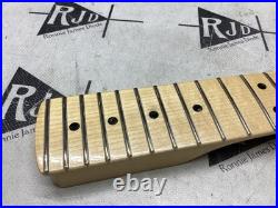 2020 Fender USA American Deluxe Stratocaster Electric Guitar Maple Neck 2020 Fender USA American Deluxe Stratocaster Electric Guitar Maple Neck