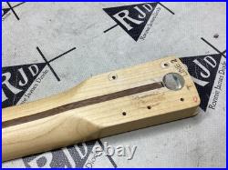 2020 Fender USA American Deluxe Stratocaster Electric Guitar Maple Neck 2020 Fender USA American Deluxe Stratocaster Electric Guitar Maple Neck