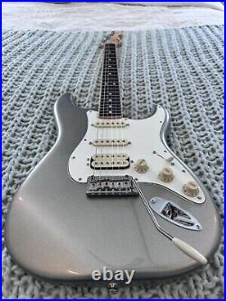 2022 American Fender Channel Bound Neck Stratocaster/silver