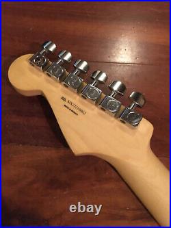2022 Fender Player Strat Maple Neck Stratocaster Tuners F Plate