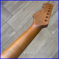 22 Fret Roasted Maple ST Electric Guitar Neck Nitro Satin for DIY Fender Strat 22 Fret Roasted Maple ST Electric Guitar Neck Nitro Satin for DIY Fender Strat