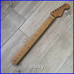 22 Frets Roasted Maple Strat Electric Guitar Neck Nitro Satin for DIY ST Fender 22 Frets Roasted Maple Strat Electric Guitar Neck Nitro Satin for DIY ST Fender