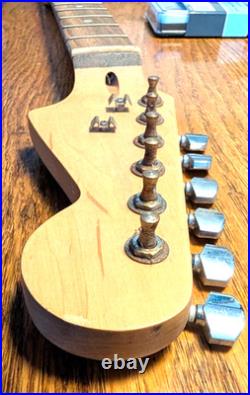 FENDER  Guitar Neck 22 Frets Maple with Rosewood Fingerboard USED