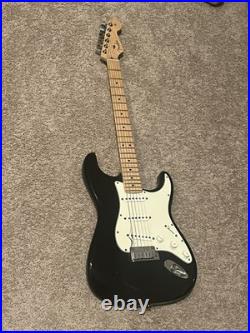 Fender American Stratocaster Maple Neck Locking Tuners Black Fender American Stratocaster Maple Neck Locking Tuners Black