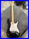 Fender_Black_White_Stratocaster_Electric_Guitar_01_tvv