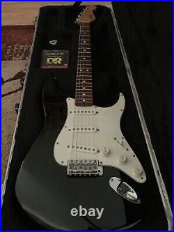 Fender California Series BLACK Stratocaster / Rosewood Neck/ SKB Case