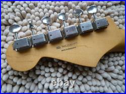 Fender Player II Series Stratocaster Neck, Maple Fretboard, Tuners 2025 NR Mint Fender Player II Series Stratocaster Neck, Maple Fretboard, Tuners 2025 NR Mint