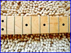 Fender Player Stratocaster Strat Neck Tuners Maple Board 22 Frets Exceptional