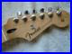 Fender_Player_Stratocaster_Strat_Neck_and_Tuners_Maple_Board_22_Frets_NICE_01_hja