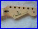 Fender_Players_Stratocaster_Strat_Neck_With_Maple_Fingerboard_22_Frets_Great_01_kkc