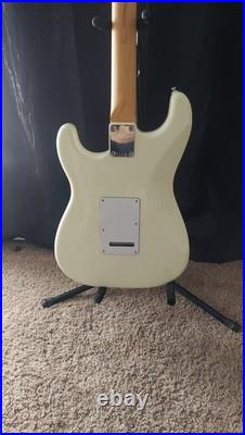 Fender Standard Stratocaster Olympic White (Open Box)