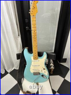 Fender Stratocaster Blue Electric Guitar 6 String Maple Fretboard with Strap 2003