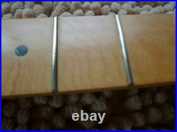 Fender Stratocaster Strat DELUXE 70's Headstock 12 Radius Maple Fretboard Fender Stratocaster Strat DELUXE 70's Headstock 12 Radius Maple Fretboard