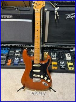 Fender Vintera'70s Stratocaster with Maple Fretboard Mocha