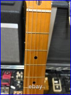 Fender Vintera'70s Stratocaster with Maple Fretboard Mocha