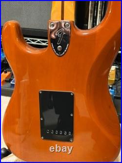 Fender Vintera'70s Stratocaster with Maple Fretboard Mocha