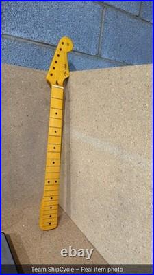 Genuine Fender Classic Series 50s StratocasterStrat Lacquer Neck Soft V G1N