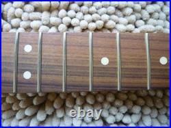 Genuine Fender Player Stratocaster Fau Ferro Neck 9.5 Radius 22 Fret & Tuners