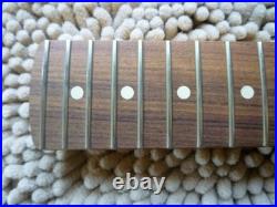 Genuine Fender Player Stratocaster Fau Ferro Neck 9.5 Radius 22 Fret & Tuners
