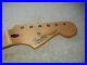 Genuine_Fender_Stratocaster_Neck_with_Maple_Fingerboard_MIM_2006_Beautiful_Grain_01_yl