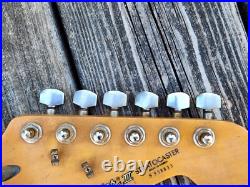 Guitar Neck Stratocaster Fender Squier II (No Nut) Vintage With Tuners Guitar Neck Stratocaster Fender Squier II (No Nut) Vintage With Tuners