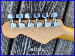Guitar Neck Stratocaster Fender Squier II (No Nut) Vintage With Tuners Guitar Neck Stratocaster Fender Squier II (No Nut) Vintage With Tuners