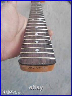 Guitar neck Fender JAGUAR 22 frets maple Rose wood Used