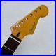 Guitar_neck_Fender_Stratocaster_22_frets_maple_rose_01_ovwb