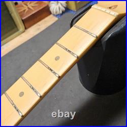 Old 2001 Fender American Strat Maple Neck Stratocaster USA Electric Guitar